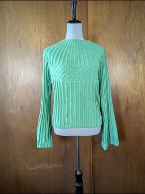 Women’s Light Green Ribbed Cable-Knit Sweater